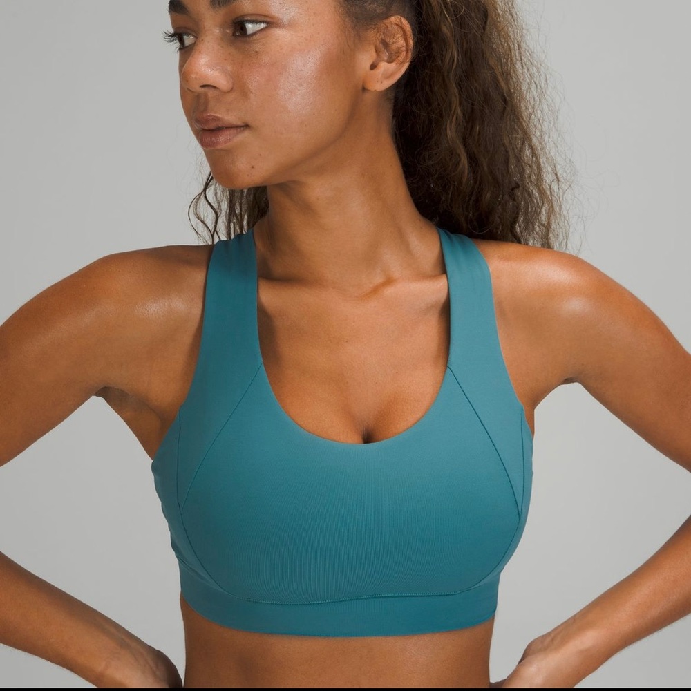 Lululemon sport bra